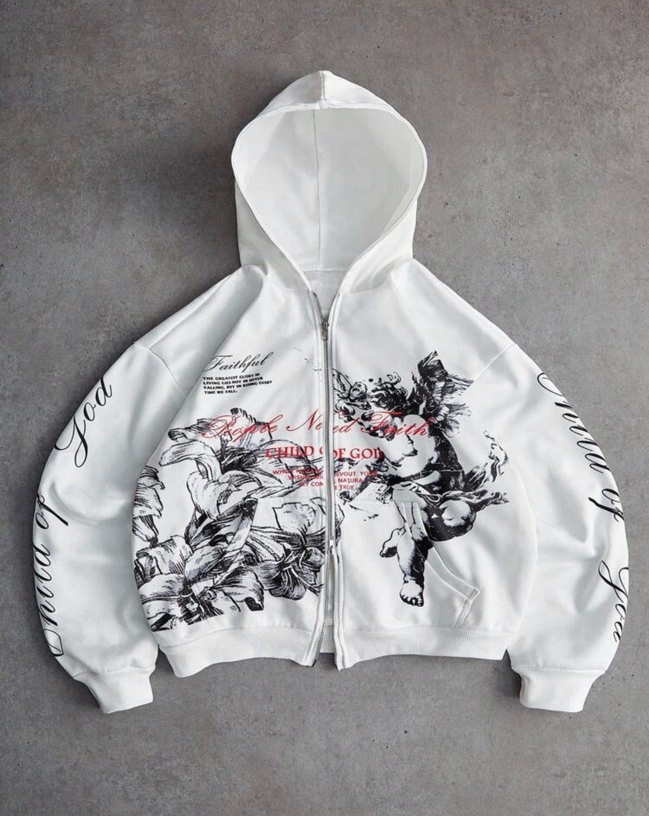 Hoodies & Pullovers