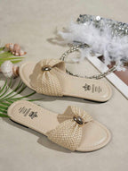 Women's Bow Metal Decor Straw Flat Sandals, Comfortable Minimalist Elegant Vacation Beach Home Daily Wear Summer Yellow Woven Open Toe Slippers