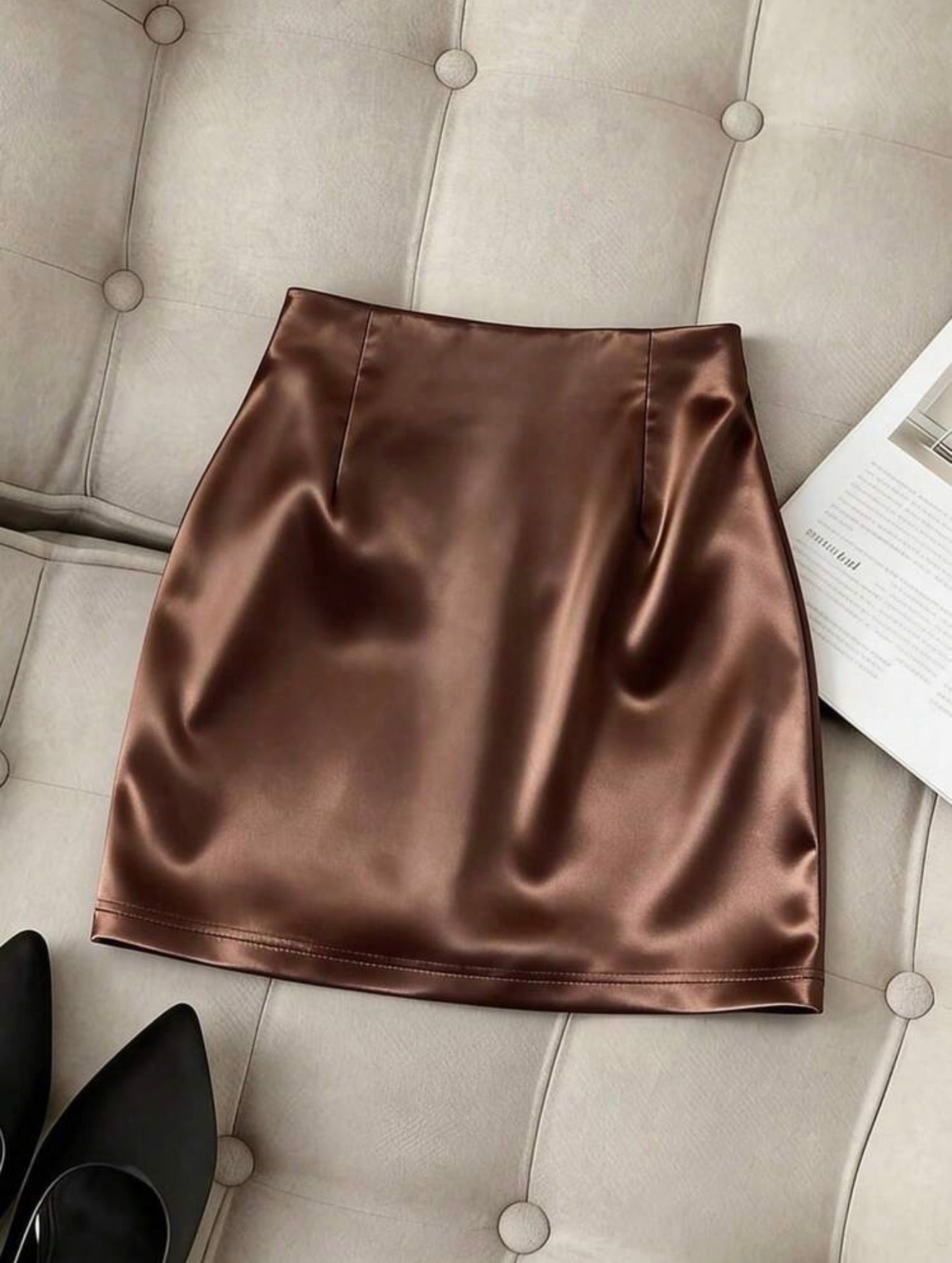 Fashionable New Glossy Asymmetrical Hem High Waist Slim Fit Pleated Bodycon Skirt, Spring/Summer