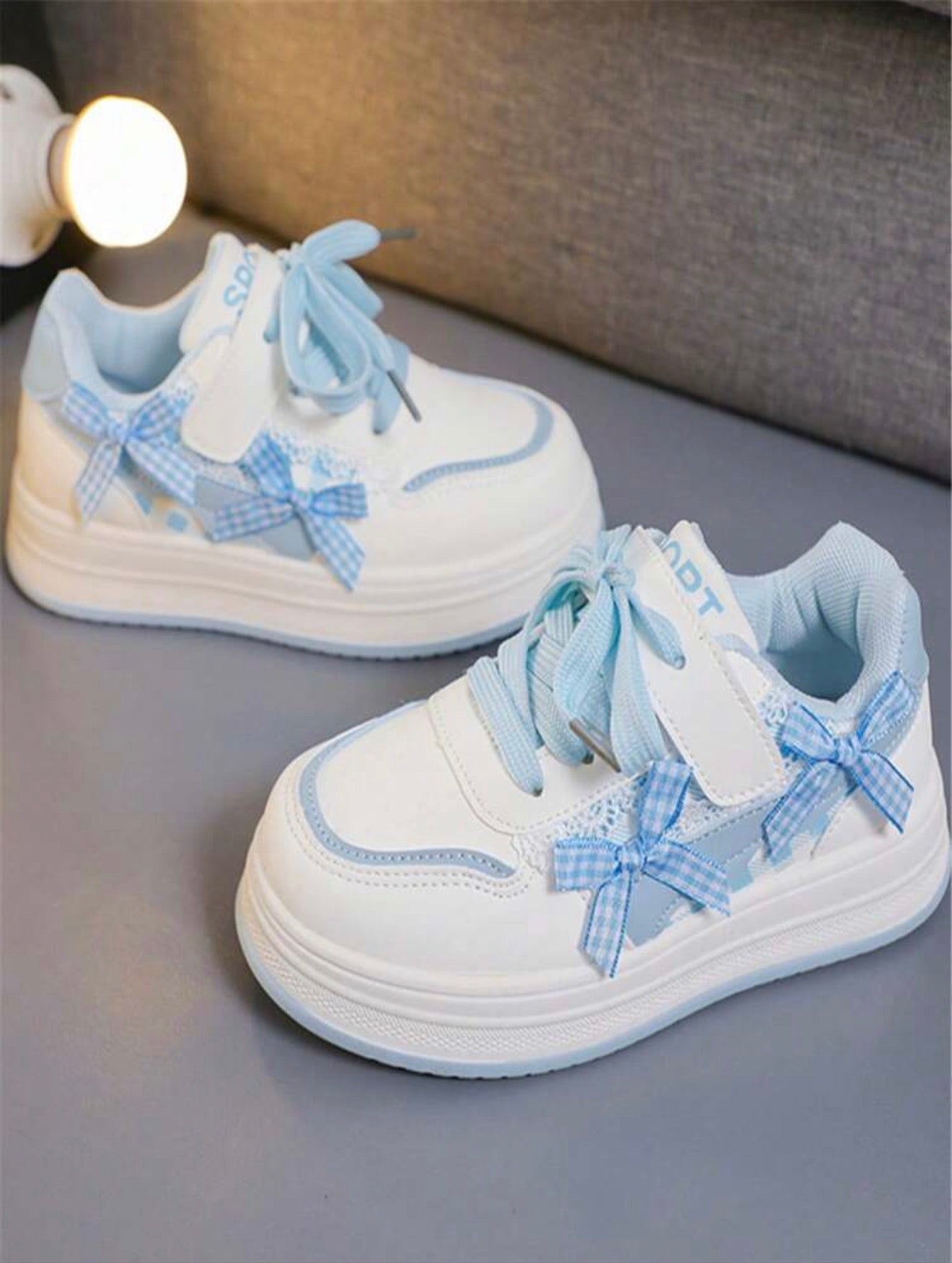 1 Pair Children's New Fashion Comfortable Soft Bottom Bow Knitted Strap Cute PU Hook And Loop Girls Outdoor Casual Versatile Flat Sports Shoes, Suitable For All Seasons