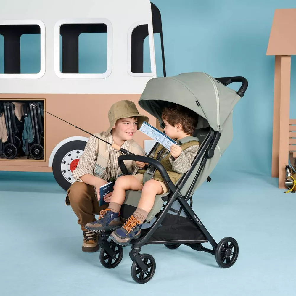 Inglesina Quid³ Travel, Lightweight & Compact Stroller - Planet Green: 5-Point Harness