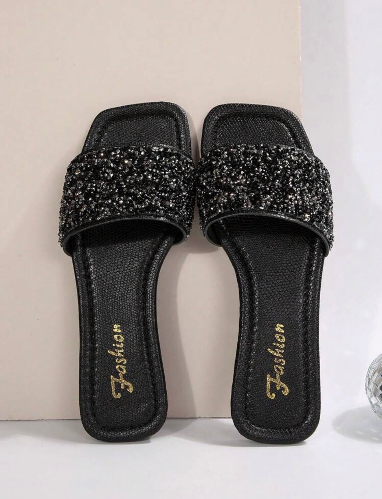 New Plus-Size Women’s Rhinestone & Pearl Square-Toe Mules – Luxury Beach & Summer Sandals