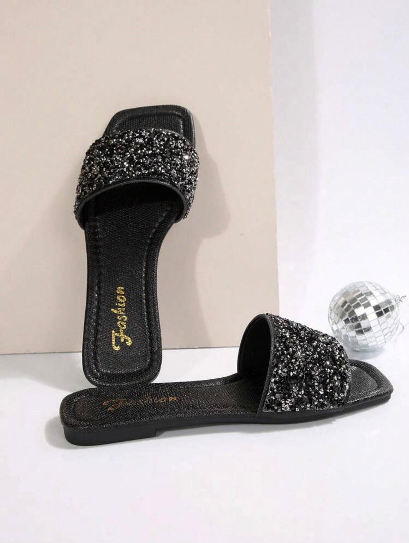 New Plus-Size Women’s Rhinestone & Pearl Square-Toe Mules – Luxury Beach & Summer Sandals
